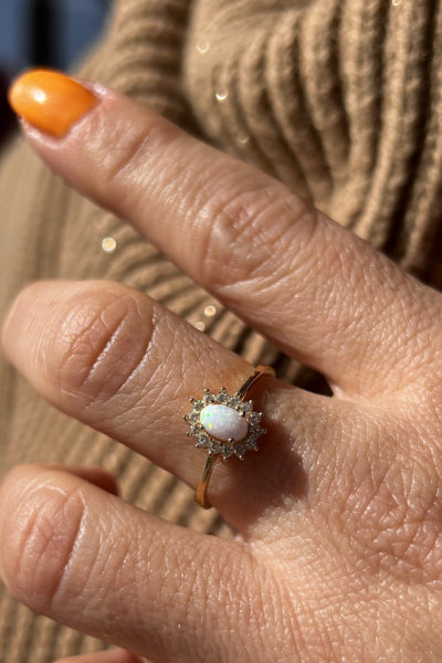 Opal Taşlı Altın Yüzük Modeli